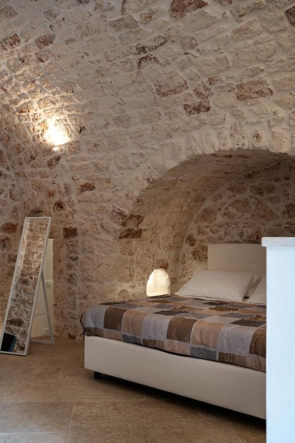 White Room Ostuni Luaran gambar