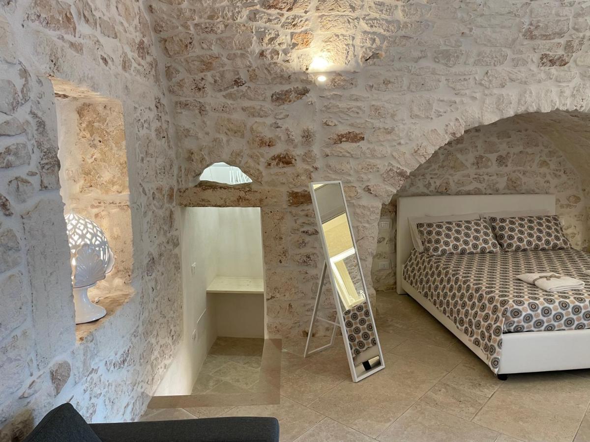 White Room Ostuni Luaran gambar