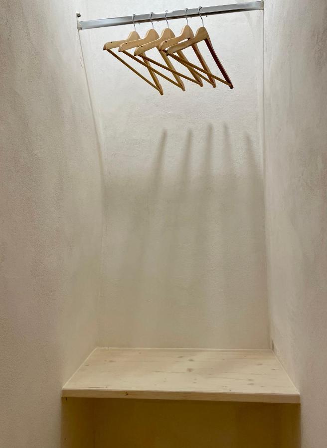 White Room Ostuni Luaran gambar