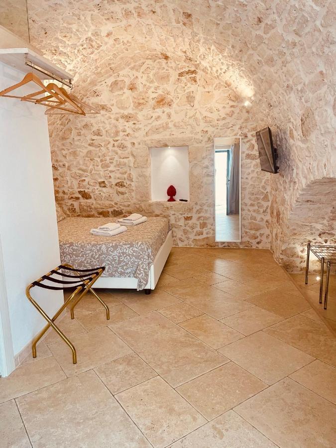 White Room Ostuni Luaran gambar